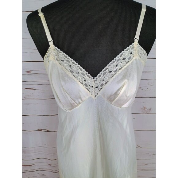 Vanity‎ Fair Off White Size 36/22 Nylon Lace Slip Dress - Picture 5 of 8